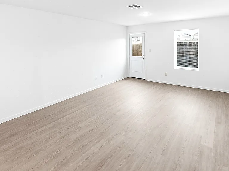 4961 Winecup Cv — Photo 3