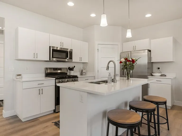 4118 S Baywood Dr — Photo 1