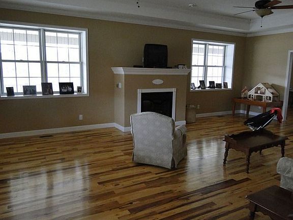 4th image of 3583 Tolbert Dr