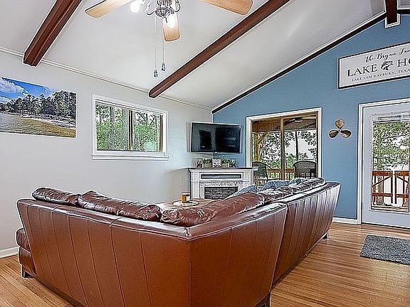 2nd image of 199 Paradise Dr