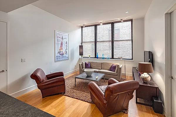 Sold by Stribling | media 3