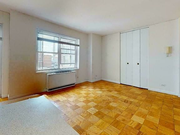 4th image of 1470 1st Ave #9E
