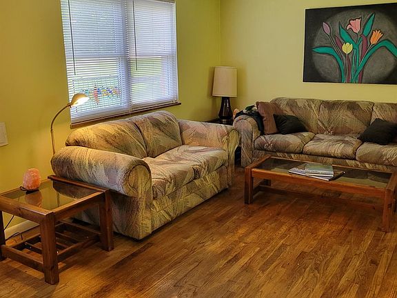 5th image of 306 Forestwood Dr