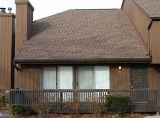 10 Kingsberry Dr #10, Somerset, NJ 08873