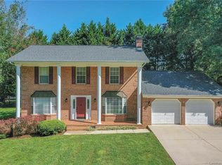 3331 46th Avenue Ln NE, Hickory, NC 28601