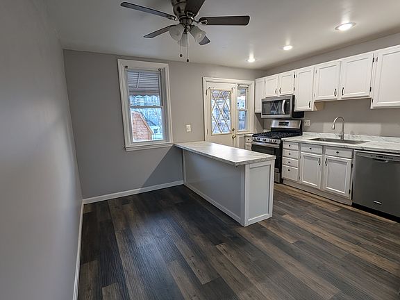 2nd image of 1048 Parksley Ave