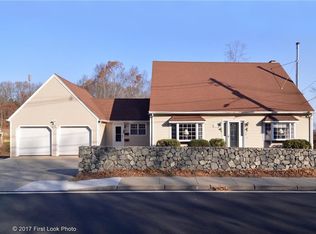 672 Wakefield St, West Warwick, RI 02893