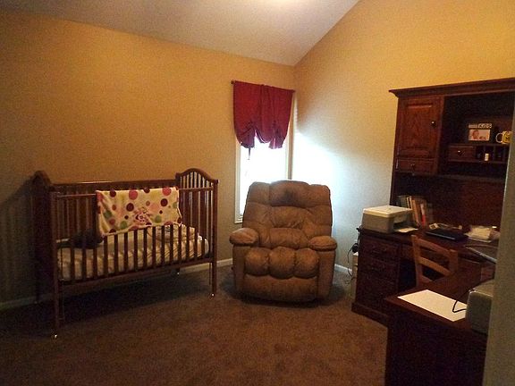 Bedroom/Walk-in/Full Bath