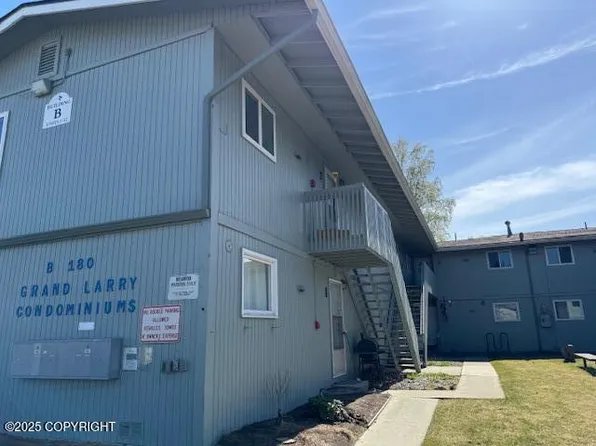 180 Grand Larry St APT B6, Anchorage, AK 99504