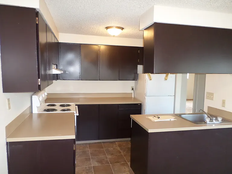 1061 Washington Apartments — Photo 7