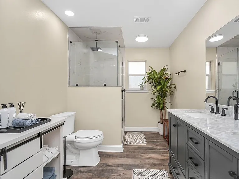 9811 Rocktree Dr — Photo 19