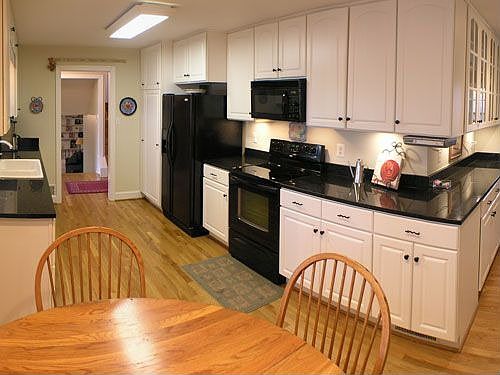 2nd image of 3287 Tilton Valley Dr