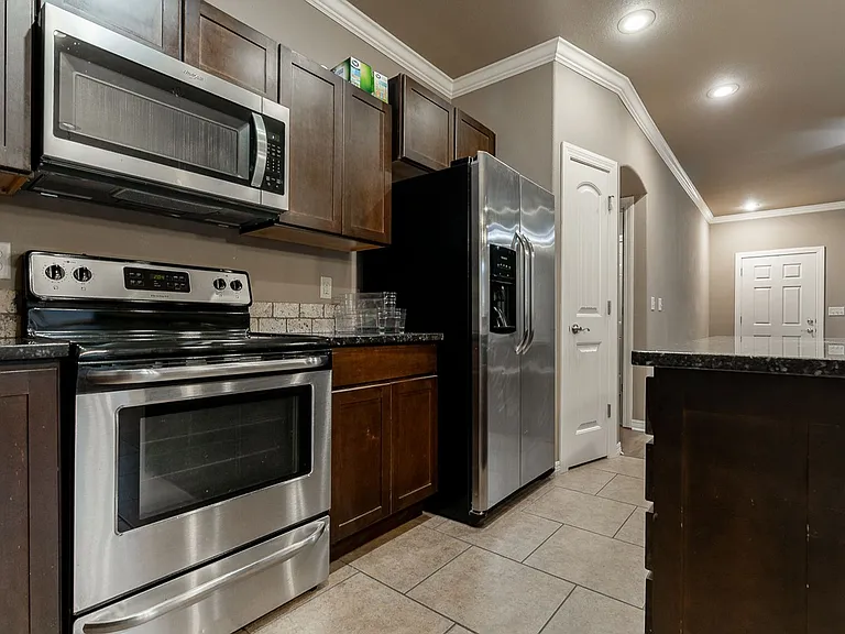 3064 Raven Ln — Photo 7