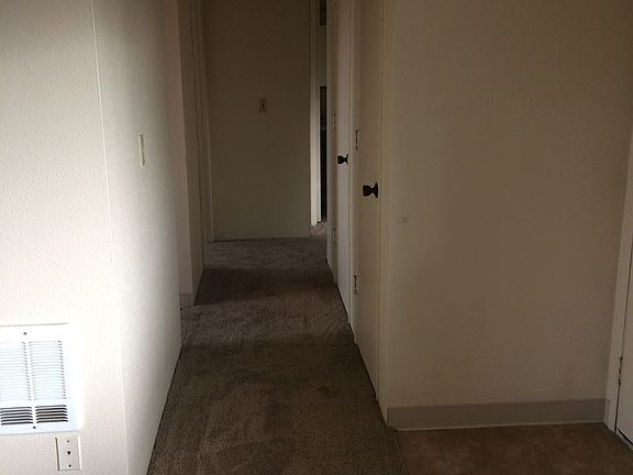 3rd image of 101 N 10th St APT 20