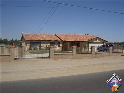 3rd image of 9533 E Avenue U