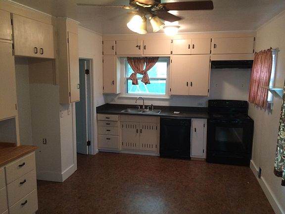 3rd image of 504 Jefferson Ave NW