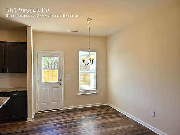 4th image of 501 Vassar Dr