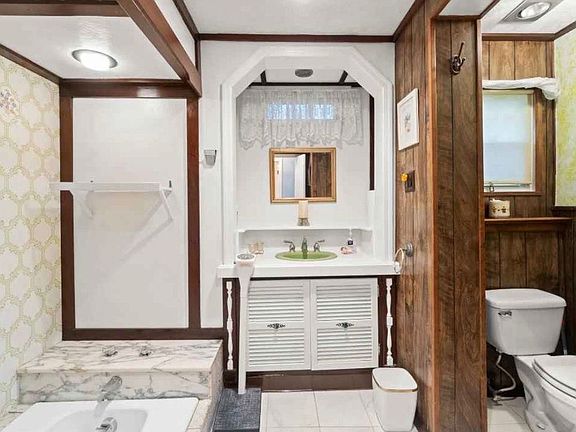 3rd image of 744 Kennedy Blvd #1