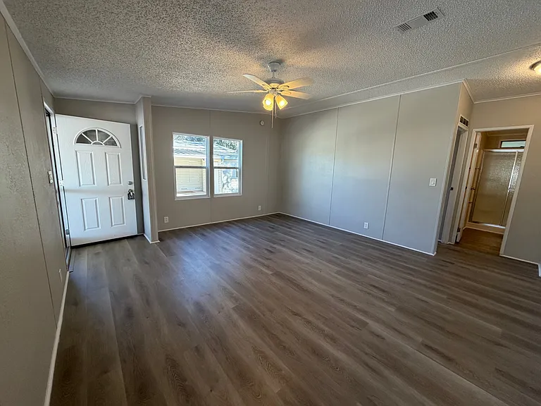 2035 Red Cedar Dr #160 — Photo 7