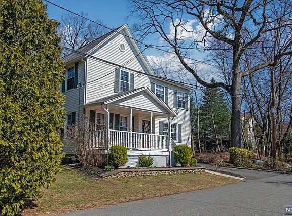 3rd image of 25 Wostbrock Ln