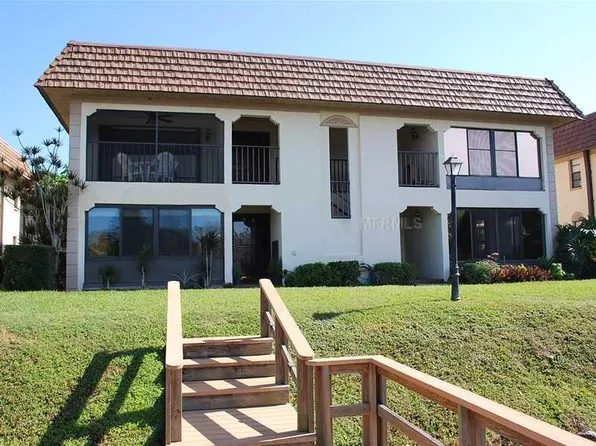 10176 Seminole Island Dr, Largo, FL 33773