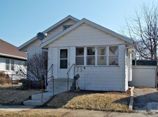 402 S 6th St, Marshalltown, IA 50158