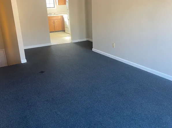 708 E Lincoln Trail Blvd APT 3, Radcliff, KY 40160