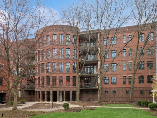 1 Gale Ave APT 3E, River Forest, IL 60305