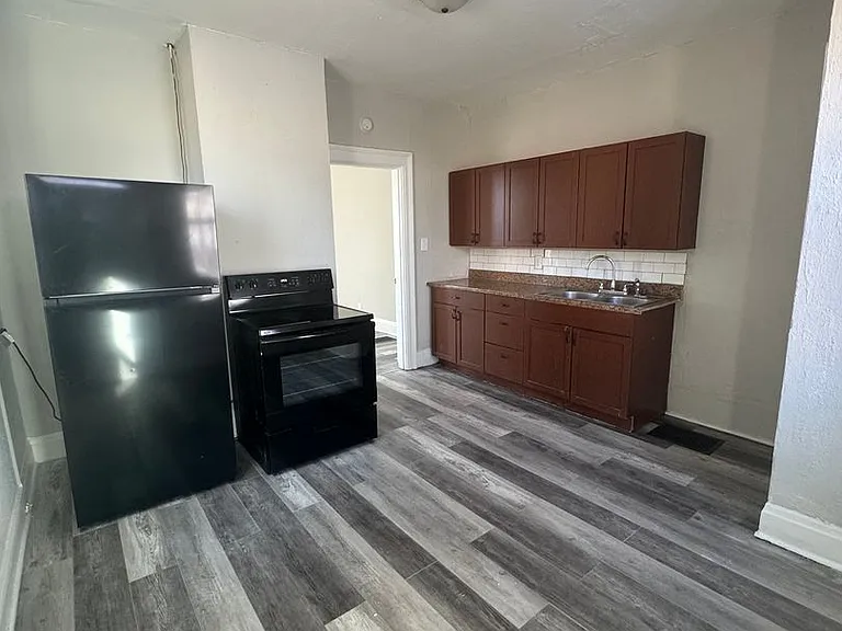 414 Park Ave #416 — Photo 4