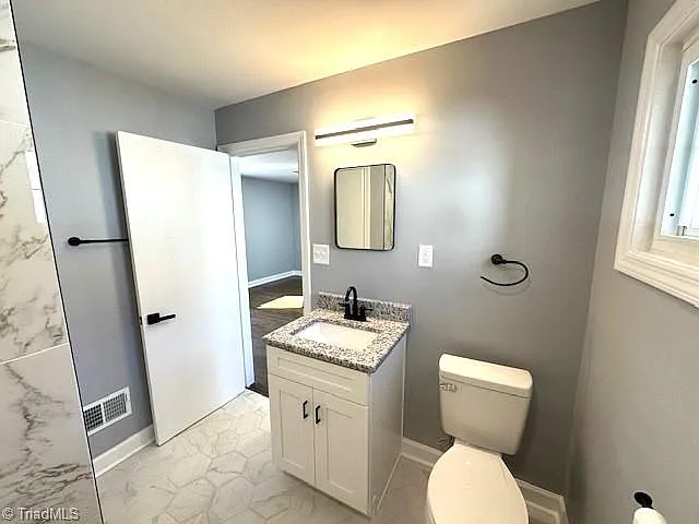 2062 K Court Ave — Photo 9