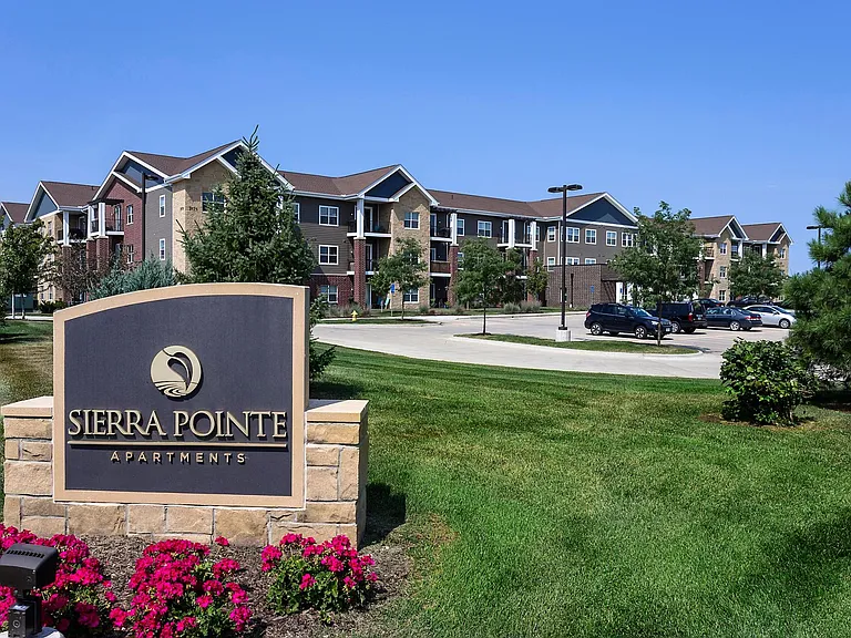 Sierra Pointe Entrance