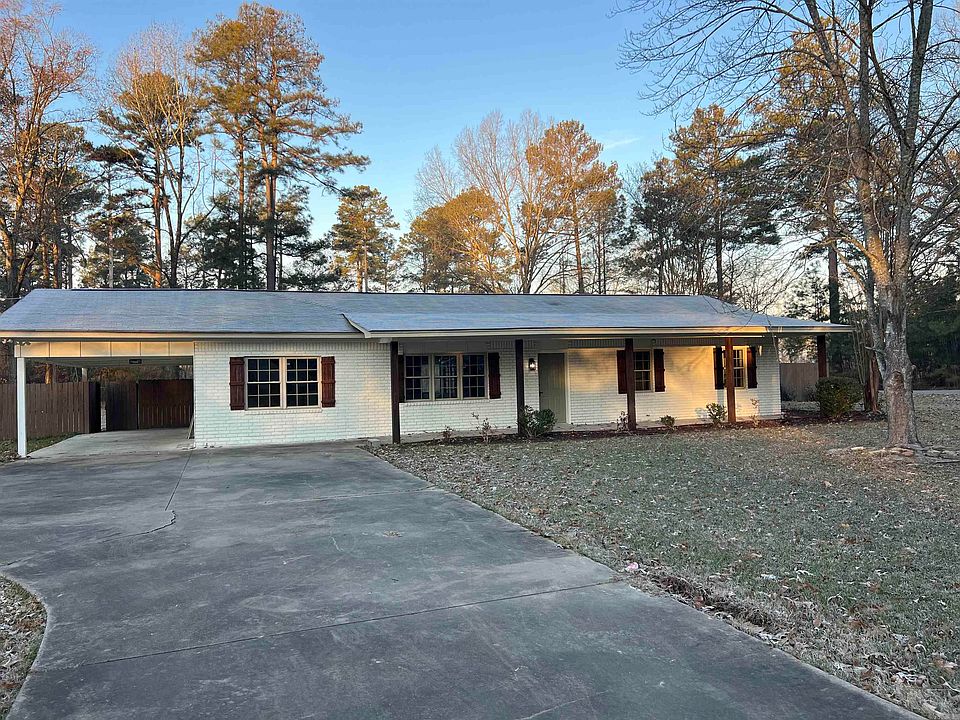1st image of 2902 Mary Dr