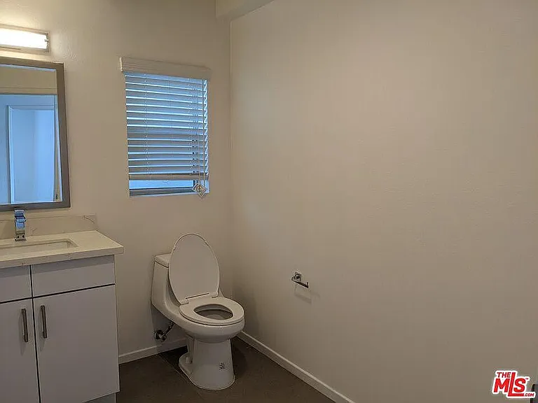 11260 Mississippi Ave #405 — Photo 19