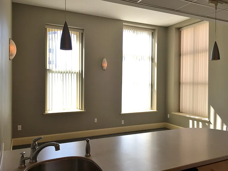 40 Hanover St #40 — Photo 21