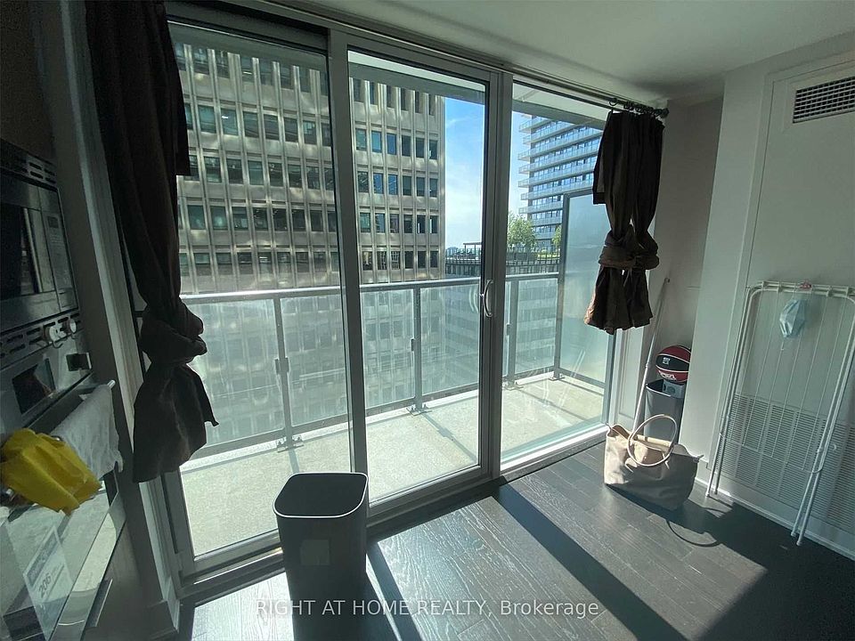 1st image of 955 Bay St #1612