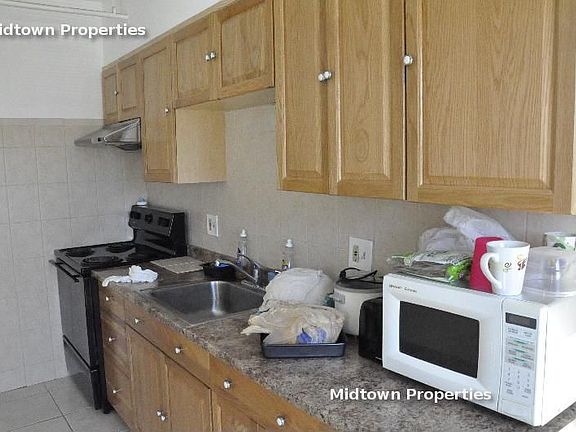 5th image of 8 Old Colony Ave APT 2