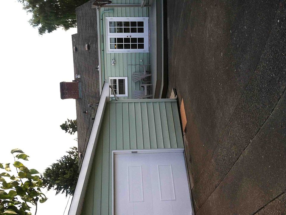 2nd image of 8244 22nd Pl NE