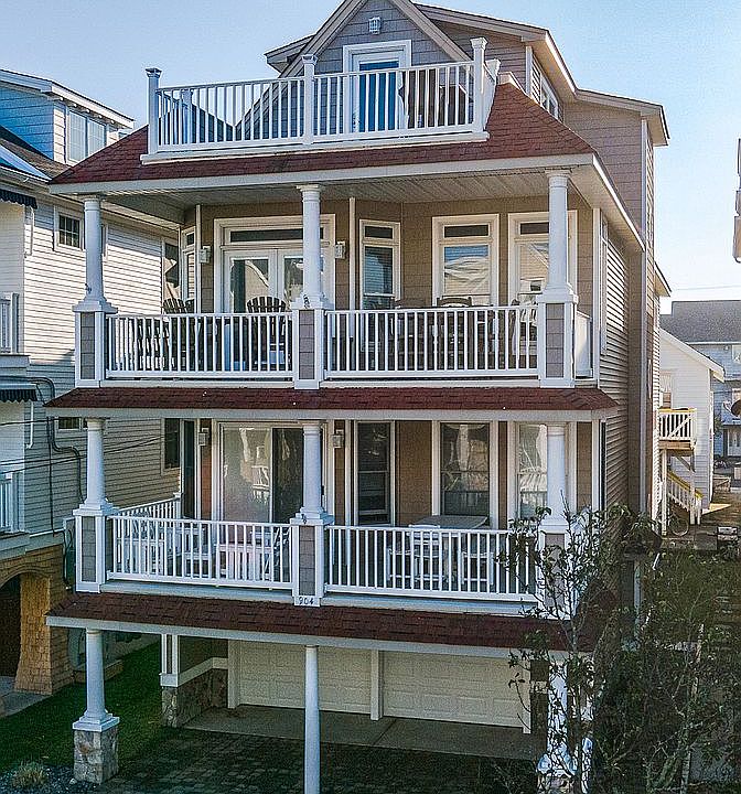 1st image of 904 2nd St #2