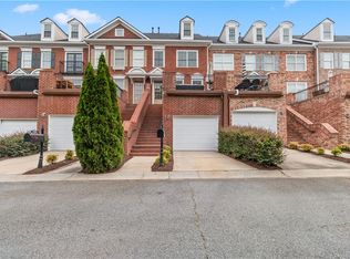 5907 Waters Edge Trl, Roswell, GA 30075