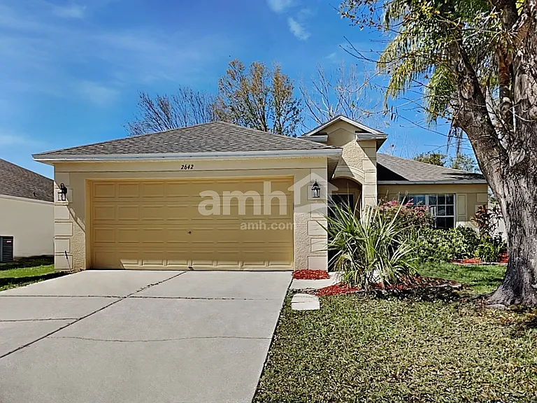 2642 Queen Alberta Dr — Photo 1