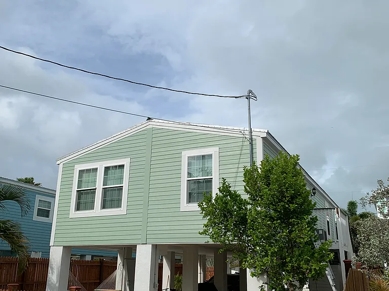 26 Palm Dr — Photo 1