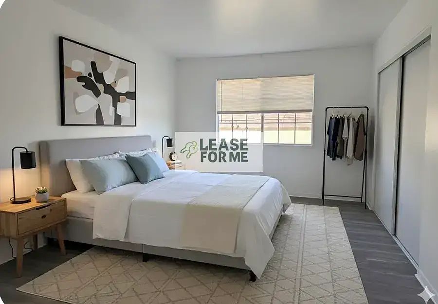 1st image of 7305 Canby Ave #7