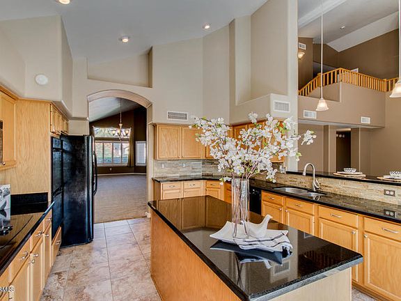 5th image of 3320 S Pleasant Pl
