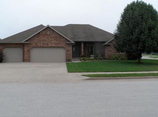 909 Glacier St, Nixa, MO 65714
