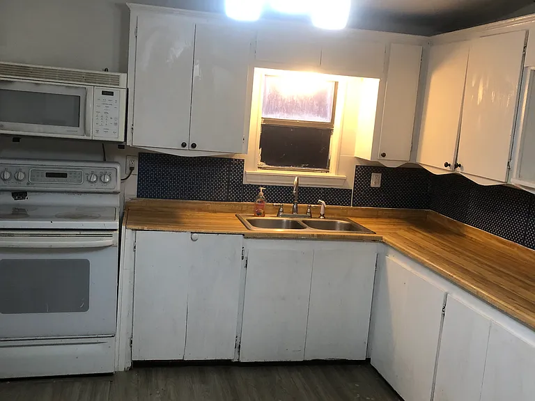 109 E Marsalis St — Photo 2