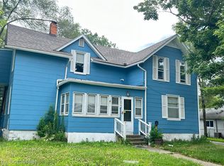 8043 Cornell St, Taylor, MI 48180