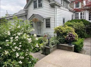 322 Albany Ave APT 1, Kingston, NY 12401
