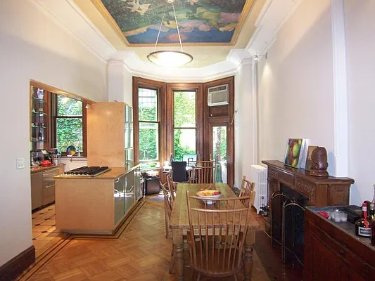 Sold by Sotheby's International Realty | media 13