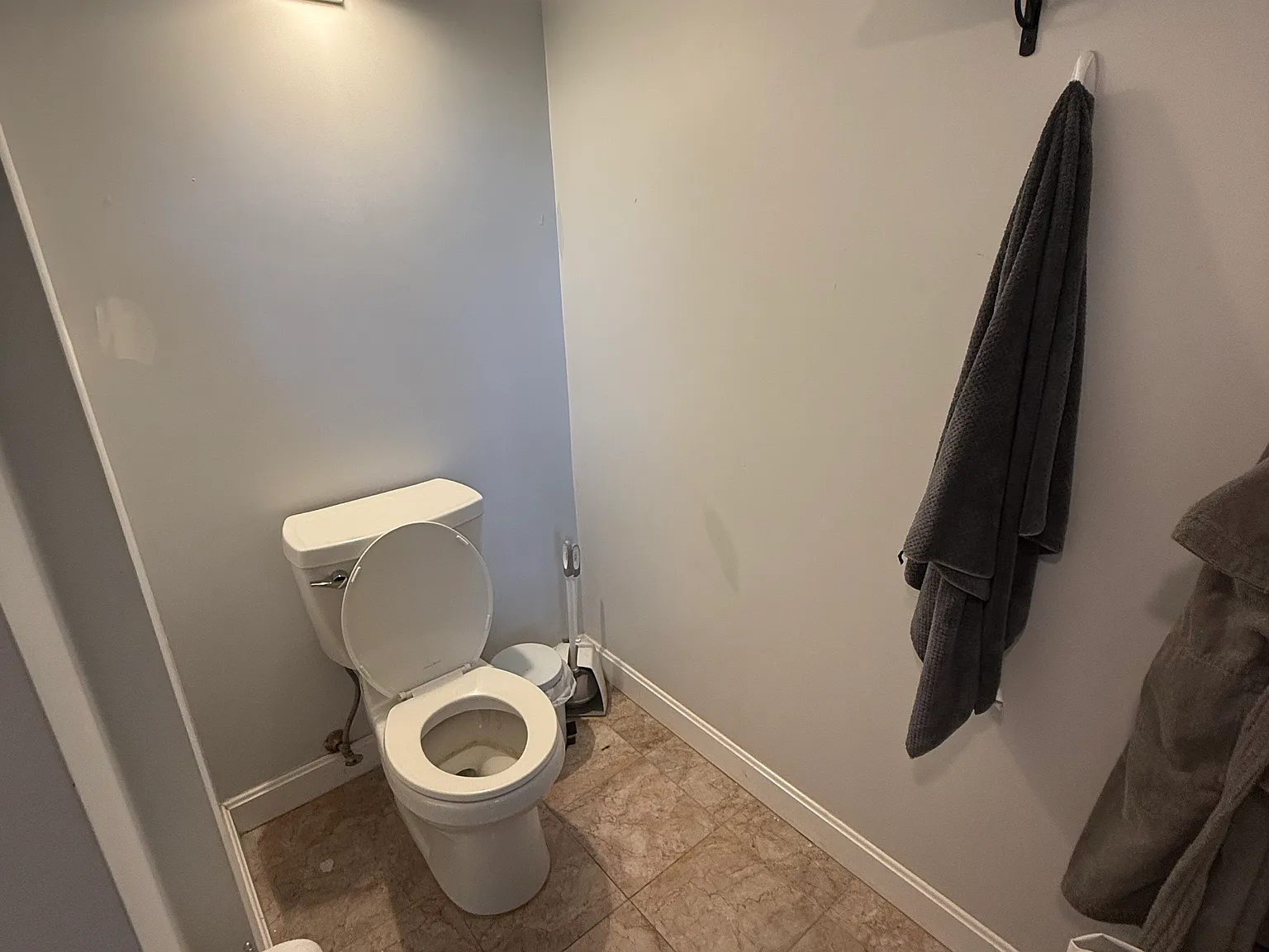 5 bed, 2680 sqft, $5,000 — Photo 1