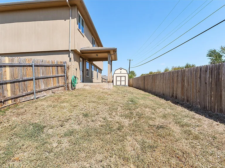 18436 Weatherby Ln — Photo 23